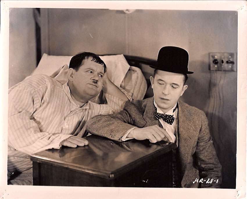 STAN LAUREL / OLIVER HARDY