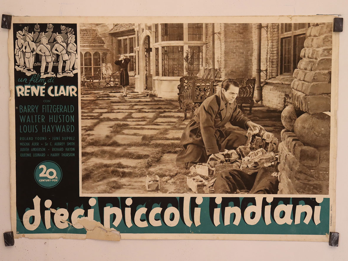 Dieci piccoli indiani (1945)