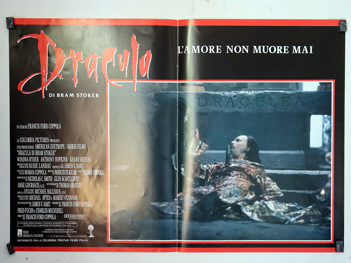 DRACULA LAMORE NON MUORE MAI