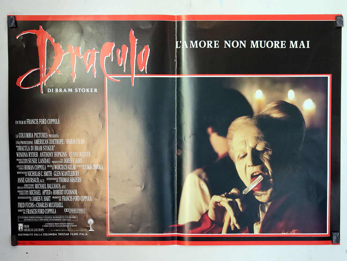 DRACULA LAMORE NON MUORE MAI