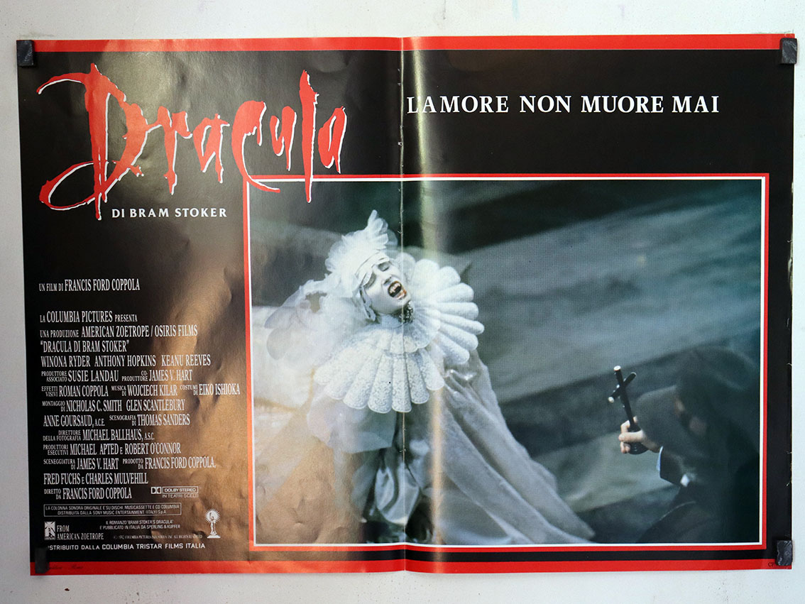 DRACULA LAMORE NON MUORE MAI