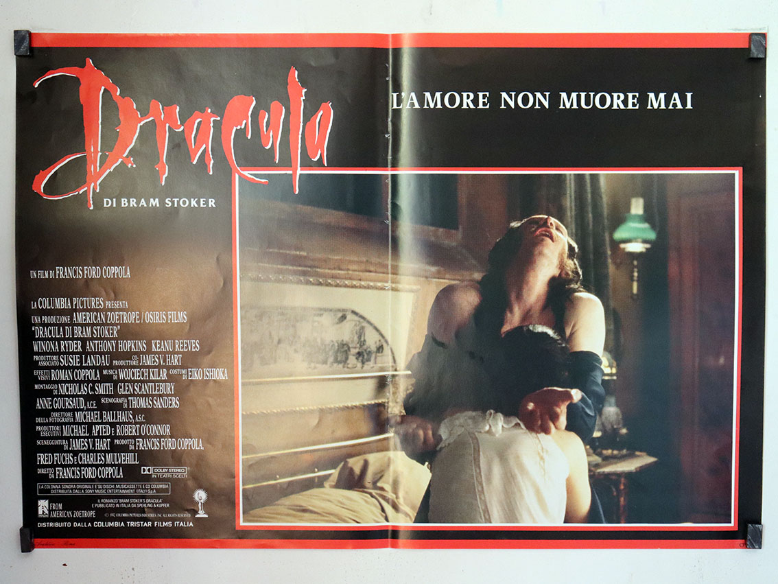 DRACULA LAMORE NON MUORE MAI