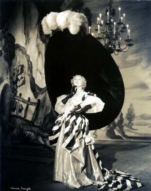 ANNA NEAGLE