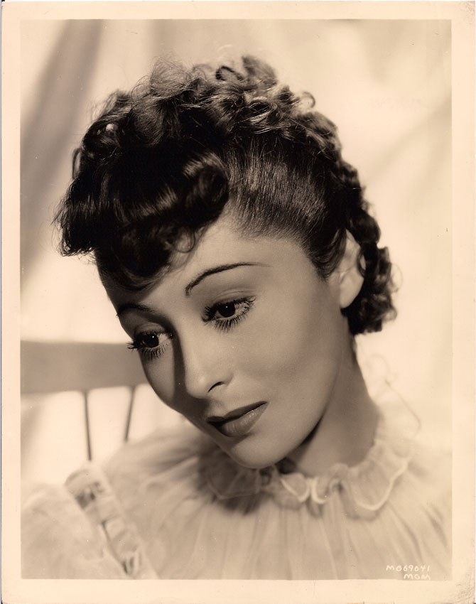 LUISE RAINER